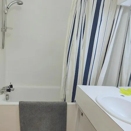 شقة Cozy Nest For 2 With Balcony & Access بياريتز